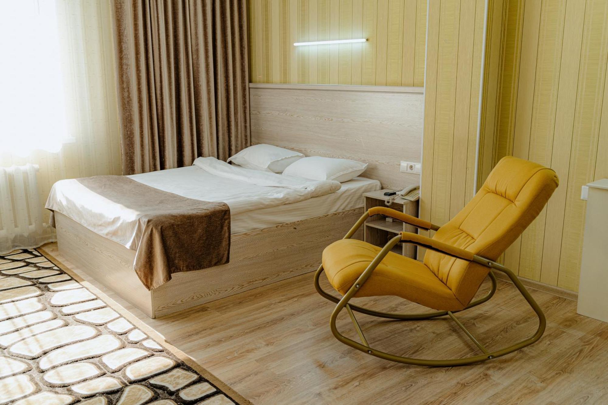 Hotel Union Plaza Akmola Esterno foto